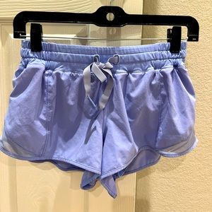Lululemon Hotty Hot Short Low Rise 2.5